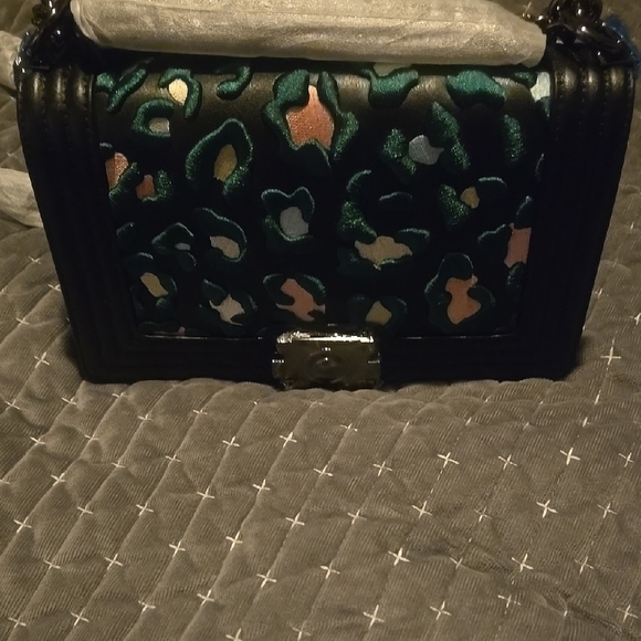 Black and Green Crossbody Bag with Gold Studs - Picture 3 of 9